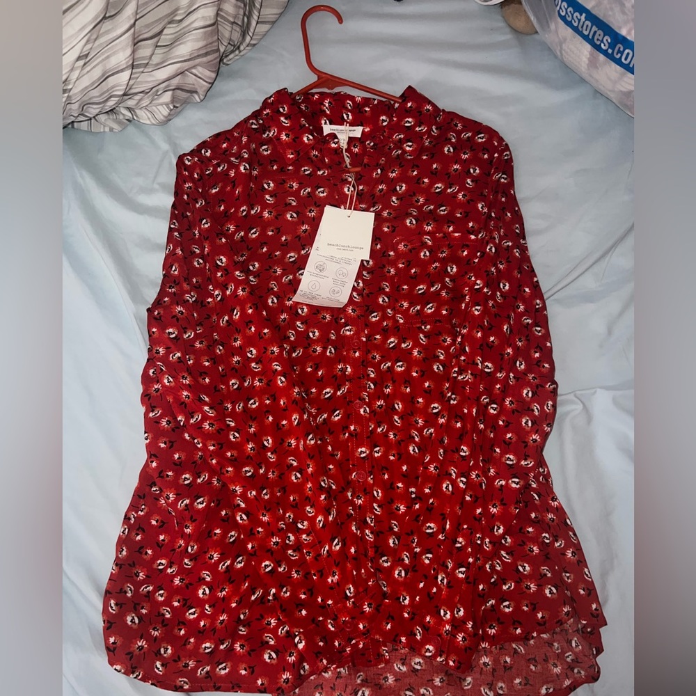 BeachLunchLounge Red shirt with white Flowers